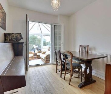 Pennant Hills, Havant, PO9 - Photo 4