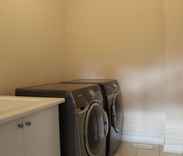 For Lease - 210 Bellchase Trail, Brampton, Ontario - Photo 1