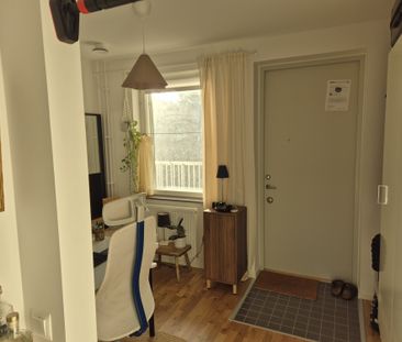 Vårbergsvägen, Skärholmen - Photo 1