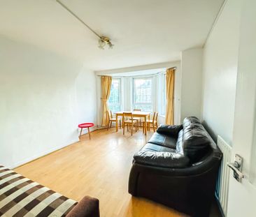 3 bedroom flat to rent - Photo 1