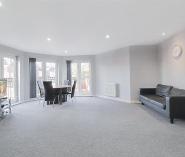 2 bedroom apartment to rent - Photo 2