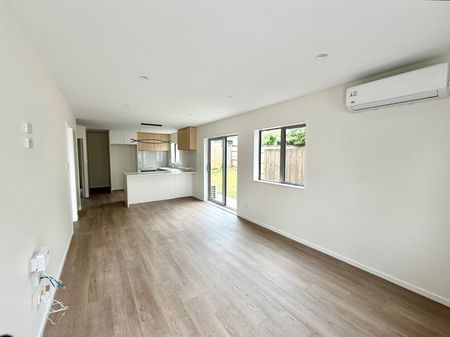 17C Martin Place, Kelston, Auckland - Photo 5