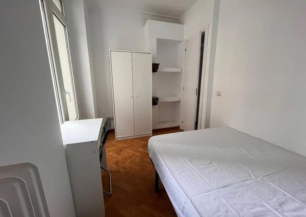 Calle de Grafal, Madrid, Community of Madrid 28005