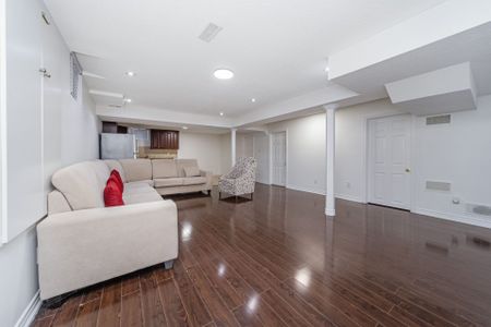For Lease - 23 Mellowood Avenue Unit# Basement, Brampton, Ontario - Photo 5