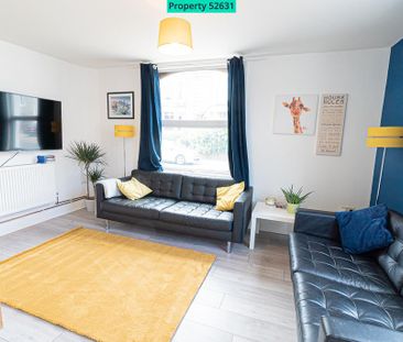 5 bedroom end of terrace house to rent - Photo 6