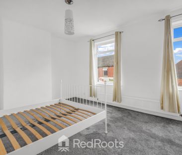 2 bed flat to rent in Kirkby Road, Hemsworth, Pontefract, West York... - Photo 3