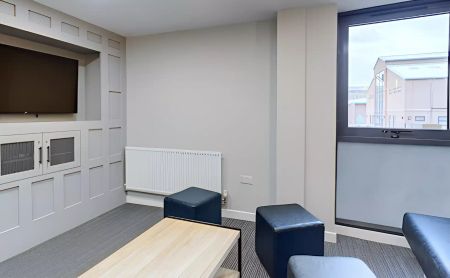 Platinum Studio - Photo 3