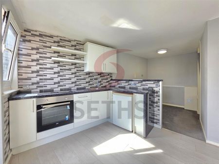 Falmouth Road, LE5, Leicester - Photo 2
