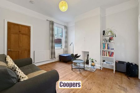 2 bedroom terraced house to rent - Photo 4