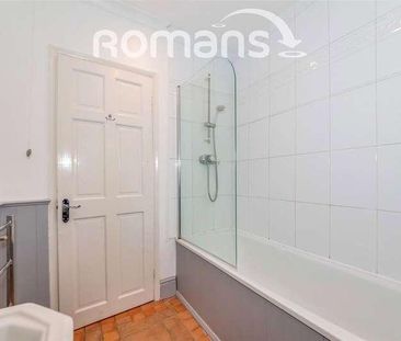 Sumner Court, Sumner Road, Farnham, Surrey, GU9 - Photo 6