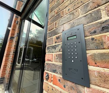 Hambrook Street, Southsea, PO5 - Photo 2