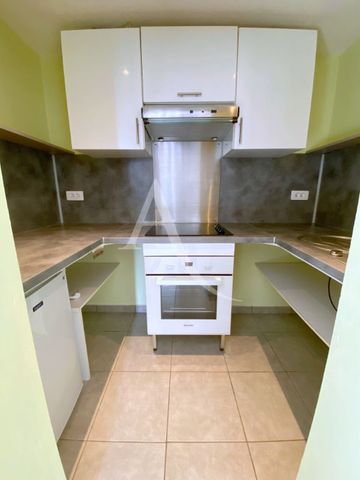 Location Appartement 2 pièces 42m² - Photo 3