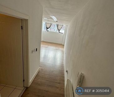 Studio to rent - Photo 6