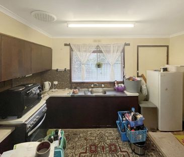 Unit 4/2 Weemala Avenue, Delacombe - Photo 2
