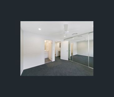 PERFECT LOCATION NEARLY NEW TOWNHOUSE - Photo 1