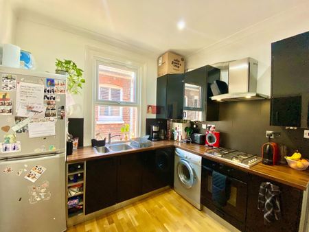 1 bedroom flat to rent - Photo 4