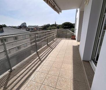 Location Appartement 3 pièces 76m² AGEN 47000 - Photo 3