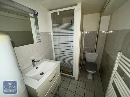 Location Appartement 1 pièce 15m² LAVAL 53000 - Photo 3