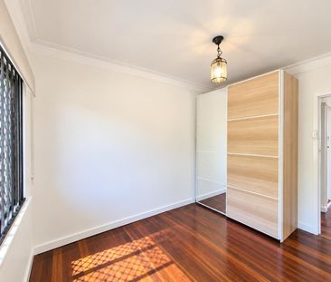 Beautifully Renovated Home Offering Fresh, Modern Living - Photo 4