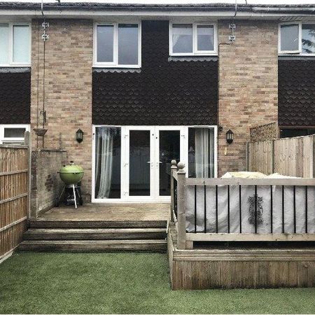 3 bedroom terraced house to rent - Photo 3