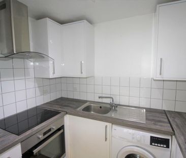 1 bedroom ground floor flat to rent - Photo 3
