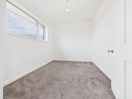 2 bedroom terraced house to rent - Photo 3