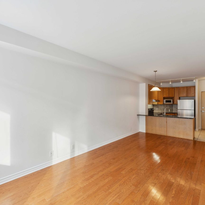 205 Bolton, Unit 222 - Photo 1