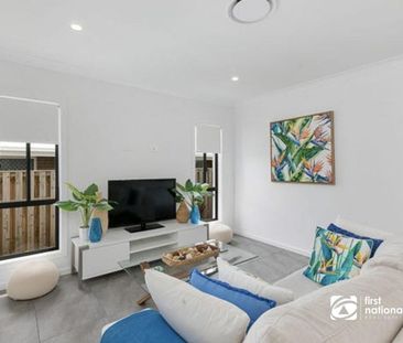 SIMPLEY STUNNING HOME with DUCTED AIR-CONDTIONING - RENT INCREASING... - Photo 3