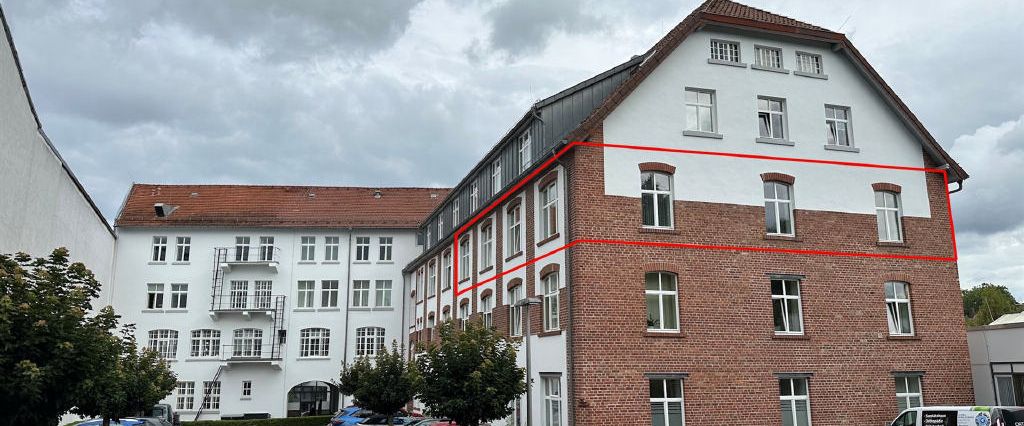 Ansprechende Praxisfläche in denkmalgeschütztem Ärztehaus von Lemgo, nähe Bahnhof! - Photo 1