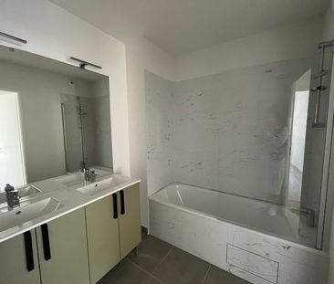 Location Appartement 3 pièces 59m² EAUNES 31600 - Photo 3