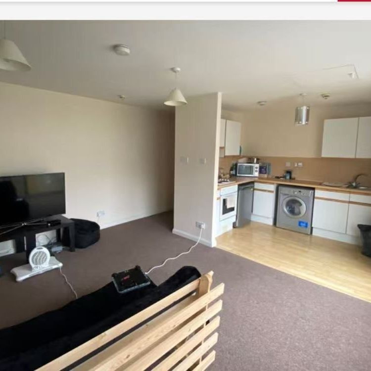 2 Bed Flat, Park Lane, CR0 - Photo 1