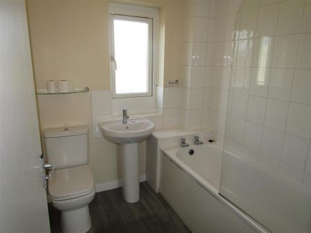 3 bedroom house to rent - Photo 4