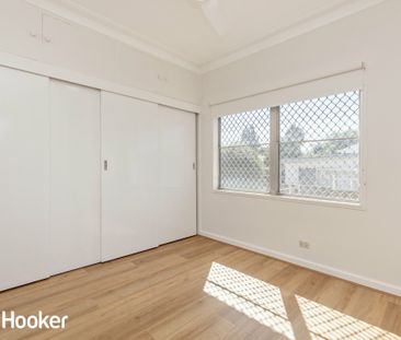 Spacious 3-Bedroom Home with 6-Car Garage in South Tamworth! - Photo 6