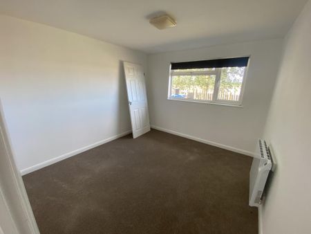 3 bedroom bungalow to rent - Photo 2