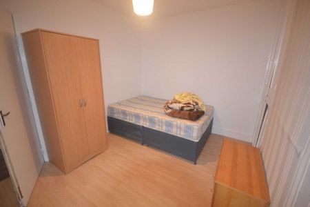 7 Bed - Donnington Gardens, Reading - Photo 3