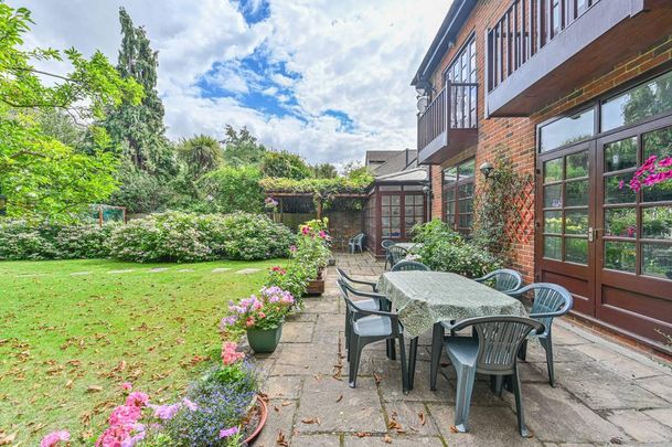 5 bedroom semi-detached house to rent - Photo 1