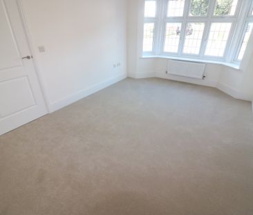 West Wold, Swanland - Photo 6