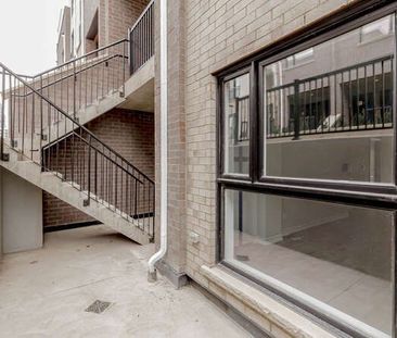 For Lease - 349 Wheat Boom Drive Unit# 107, Oakville, Ontario - Photo 2