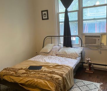 For Lease - 11 Clarence Square Unit# 202, Toronto, Ontario - Photo 1