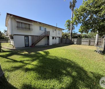 Space, Separation & a Flexible Family Layout - Photo 3