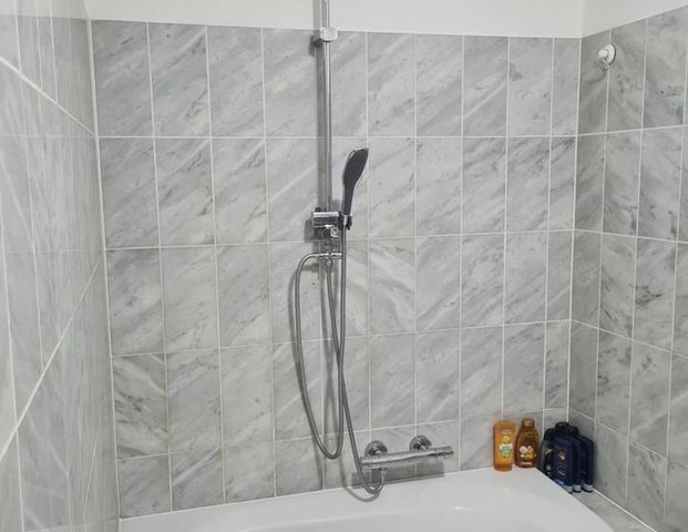 Möbliertes Zimmer in 3-Zimmer-Wohnung ab 01.02.2026 – Schöneweide - Foto 1