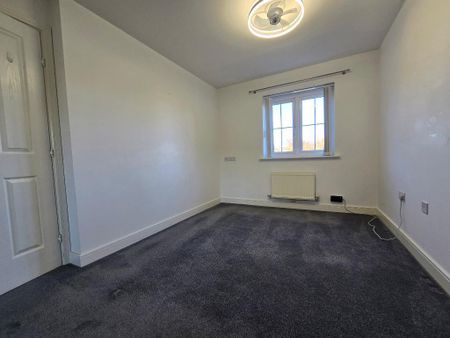 3 bedroom end of terrace house to rent - Photo 4