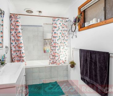 FAMILY HOME WITH LARGE BACKYARD IN EATON - Photo 6