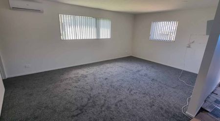 2x 3 bedroom Homes available! - Photo 2