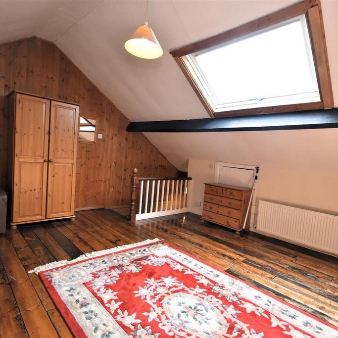 3 bedroom end of terrace house to rent - Photo 1