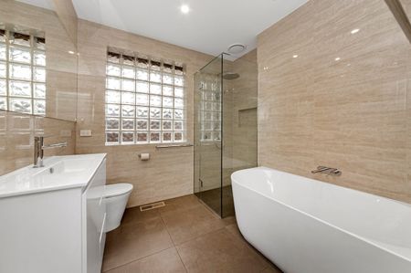 7 Wall Street, Beaumaris VIC 3193 - House For Rent | Domain - Photo 5