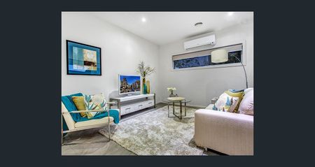 Single Storey Family Home in Booming Pocket of Altona North! - Photo 3