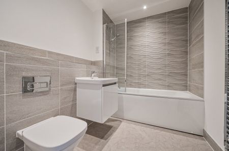 3 bedroom semi-detached house to rent - Photo 3