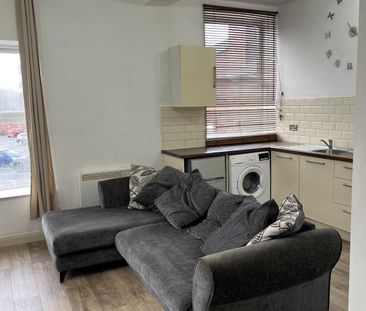 1 bed Apartment in 2 Long Meadow Passage , Hyde, SK14 2AL - Photo 4