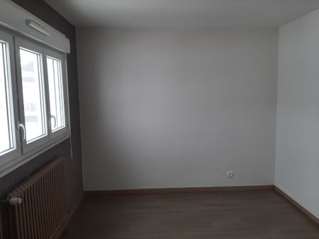 Location - Appartement T4 - 75 m² - Maîche - Photo 5